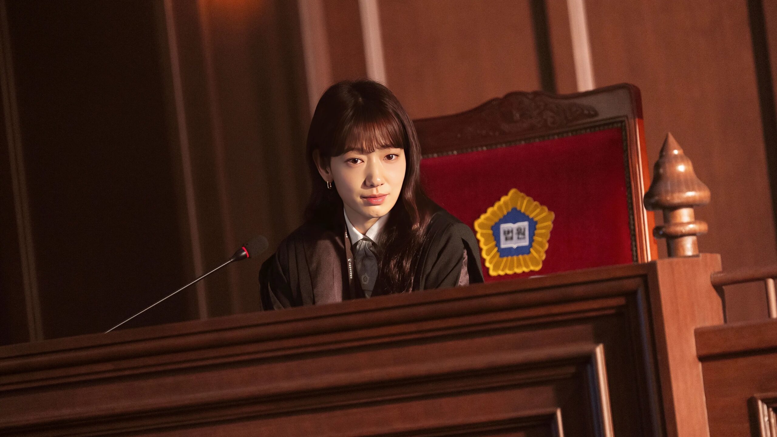 The Judge from Hell (2024) Episodio 1 thumbnail