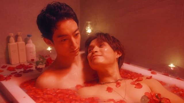 Doku Koi: Doku mo Sugireba Koi to Naru (2024) Episodio 3 thumbnail
