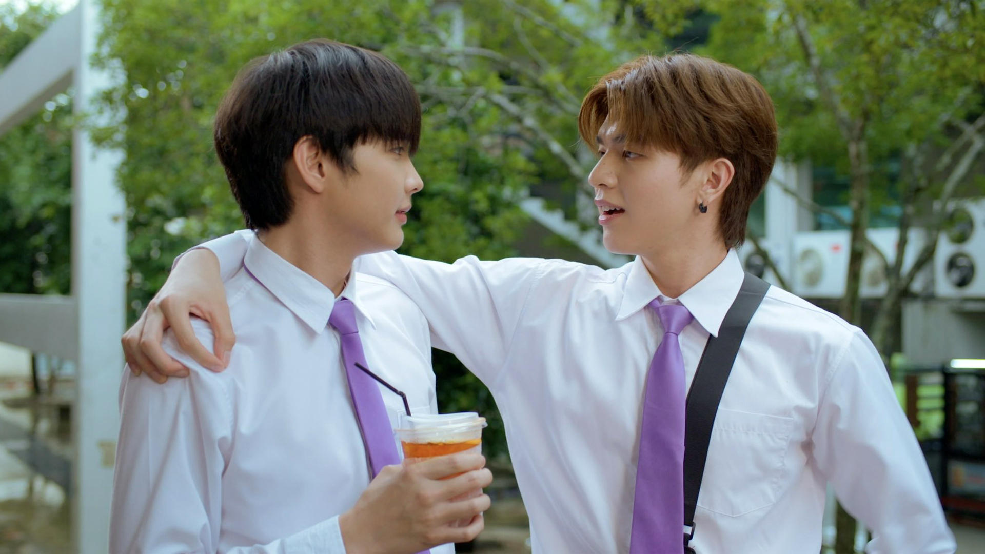Fourever You (2024) Episodio 10 thumbnail