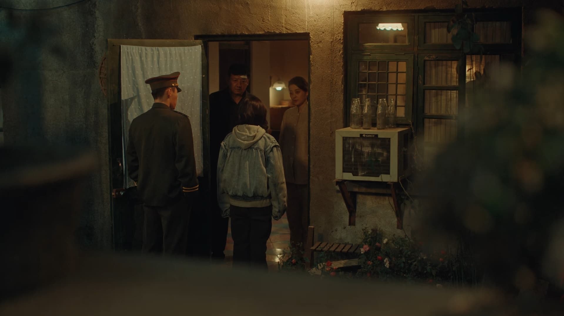 Homesick (2022) Episodio 9 thumbnail